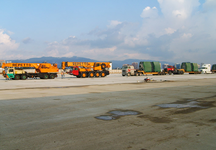 Maquinaria industrial de aeropuerto traslado y montaje de mangas de abordaje para el Aeropuerto La Aurora en Guatemal