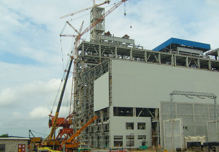 montaje de planta para generación de energía eléctrica a base de carbón con grúas hidráulicas, todo terreno, grúa convencional, camión grúa, grúa torre, montacargas y equipo especial