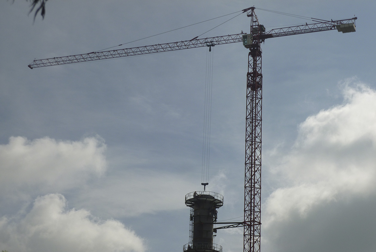 Grúas torre en obra