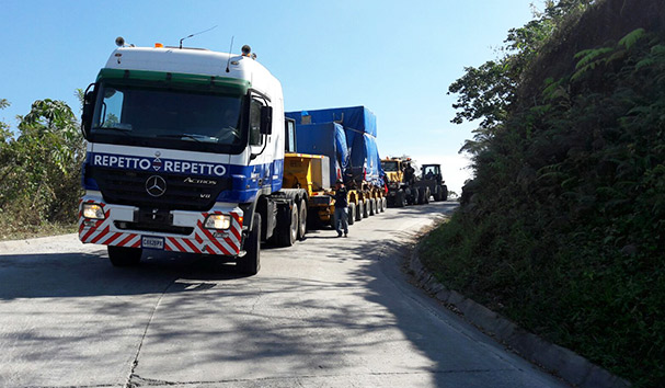 Sistema de transporte modular para maquinaria pesada sobredimensionada. Transporte de equipos industriales. Repetto.  Exportar a Hojas de cálculo