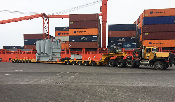 Transporte de maquinaria para proyectos de energía renovable.