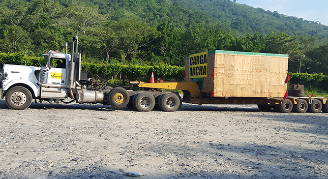 Maquinaria Industrial de Low Boys en obra | Repetto